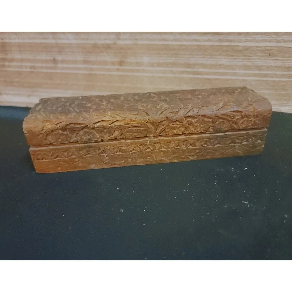 Vintage Hand Carved Floral Wooden Pencil Box Hinged Lid 8 Inch